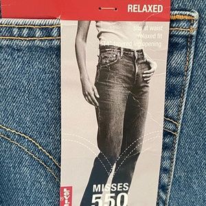 Levi Misses 550 Classic Cut Medium Blue Denim Size 14 NWT